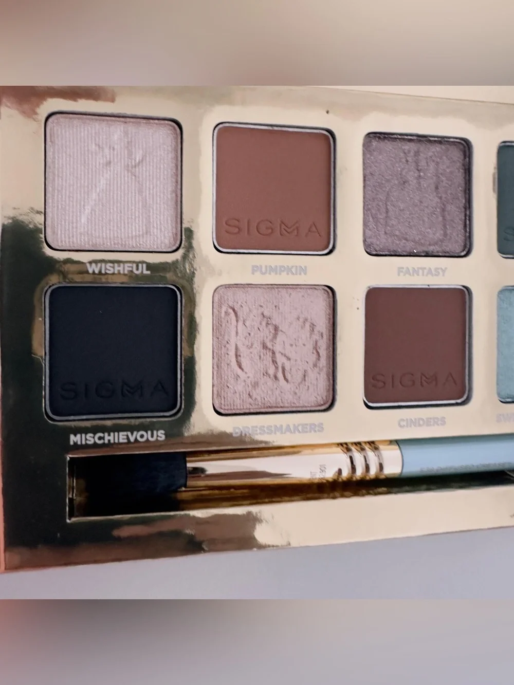 Sigma Beauty Disney Princess Cinderella Eyeshadow Palette